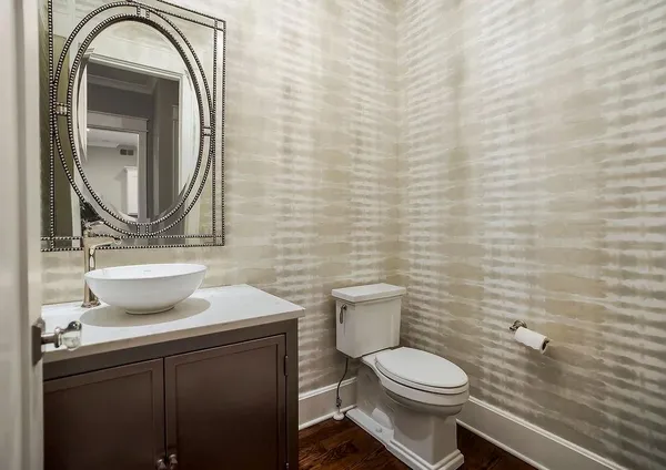 $2,500,000 | 8637 Overhill Road, Leawood, KS 66206