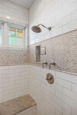 $2,500,000 | 8637 Overhill Road, Leawood, KS 66206