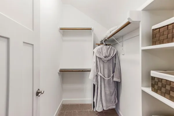 $2,500,000 | 8637 Overhill Road, Leawood, KS 66206