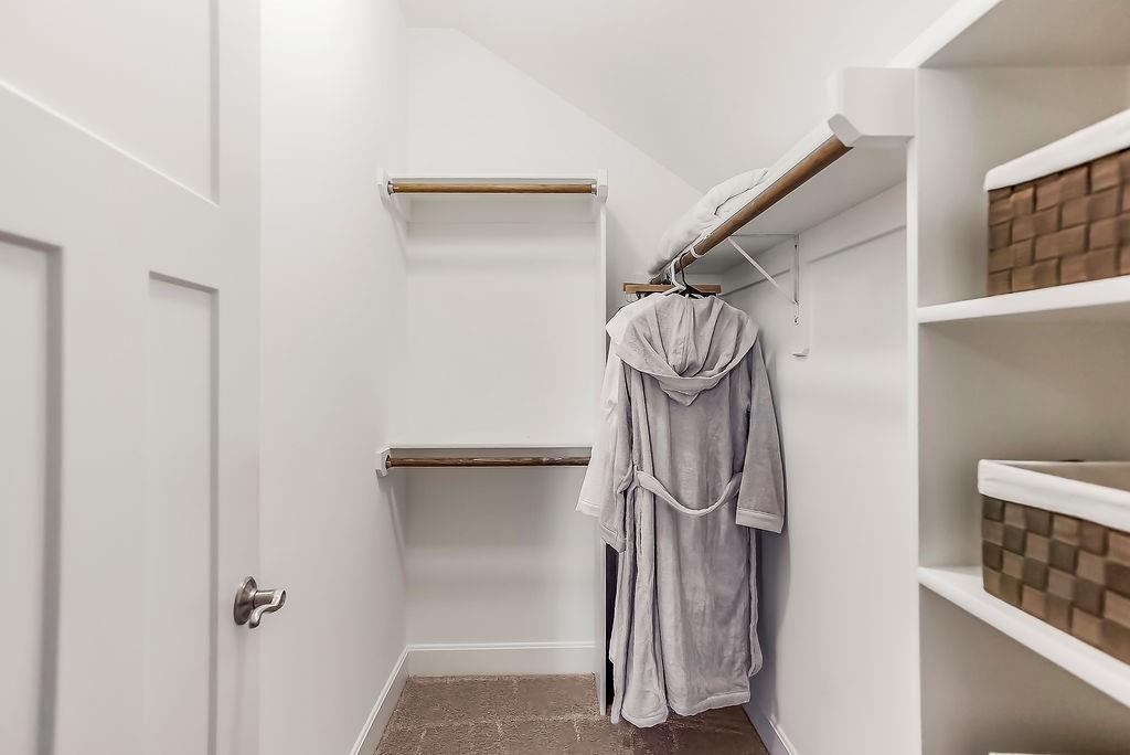 8637 Overhill Road Leawood, KS 66206 - Photo 34 of 71