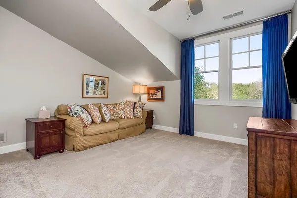 $2,500,000 | 8637 Overhill Road, Leawood, KS 66206