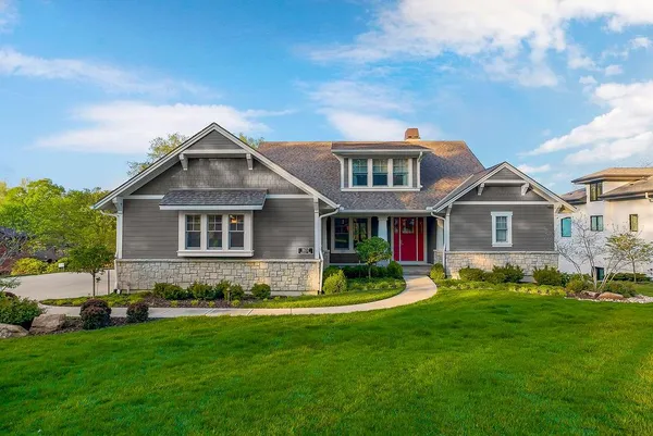 $2,500,000 | 8637 Overhill Road, Leawood, KS 66206