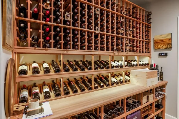 $2,500,000 | 8637 Overhill Road, Leawood, KS 66206