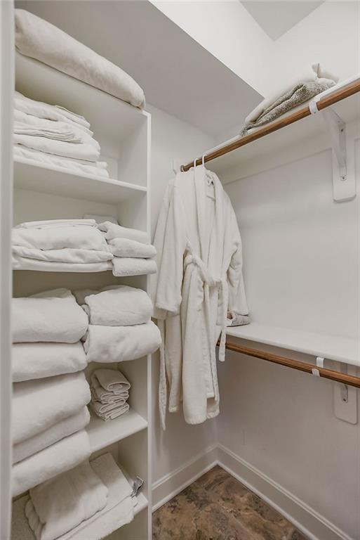 8637 Overhill Road Leawood, KS 66206 - Photo 52 of 71