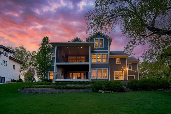 $2,500,000 | 8637 Overhill Road, Leawood, KS 66206