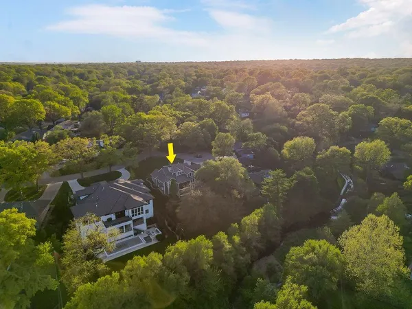 $2,500,000 | 8637 Overhill Road, Leawood, KS 66206