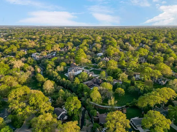 $2,500,000 | 8637 Overhill Road, Leawood, KS 66206
