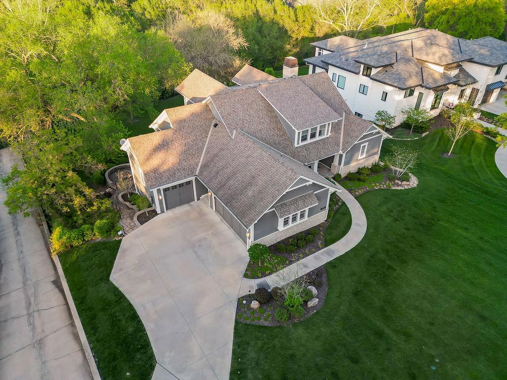 8637 Overhill Road Leawood, KS 66206 - Photo 7 of 71