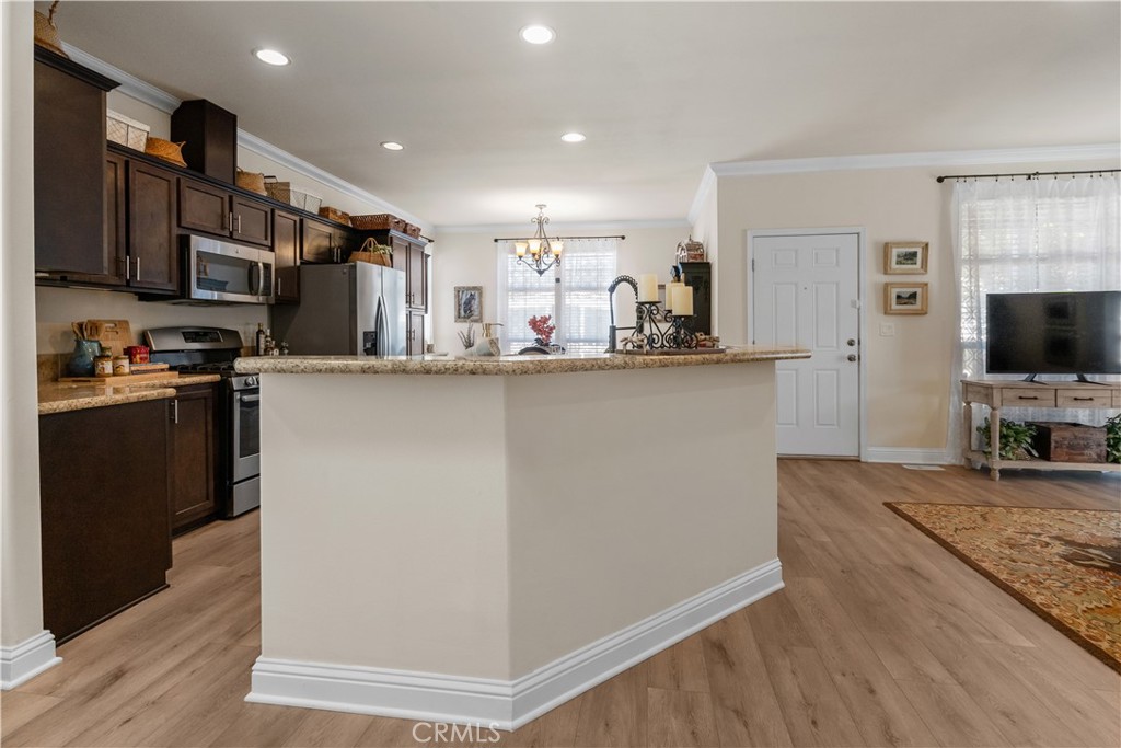 6480 Katherine, Unit 63 Simi Valley, CA 93063 - Photo 13 of 44
