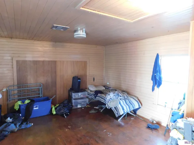 $69,000 | 1903 North Bayou Drive, Golden Meadow, LA 70357