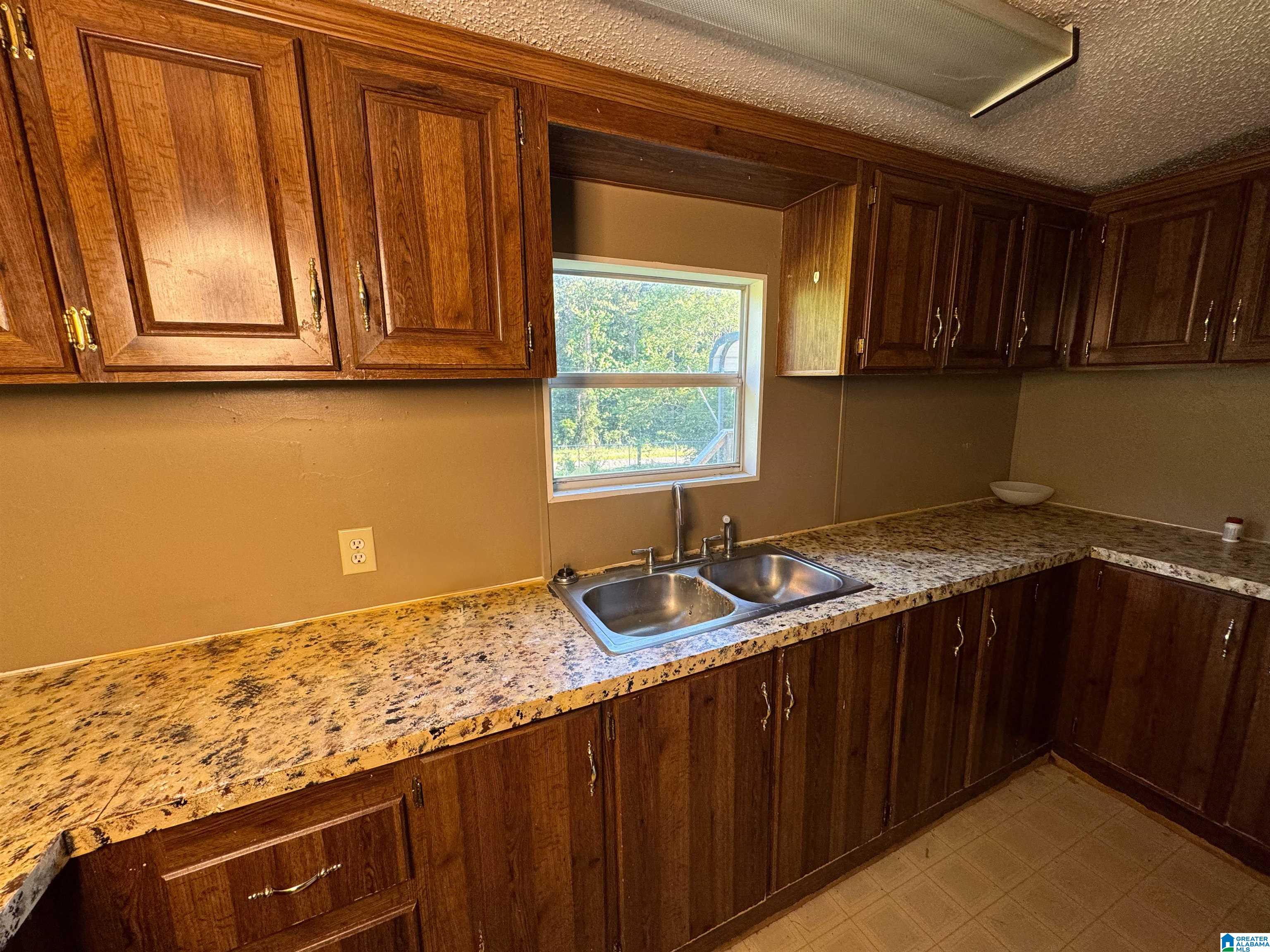 2349 Noah Valley Road Jacksonville, AL 36265 - Photo 9 of 36