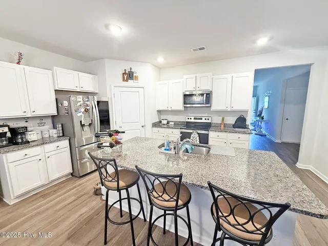 $333,000 | 1610 Lightered Knot Court, Bolivia, NC 28422