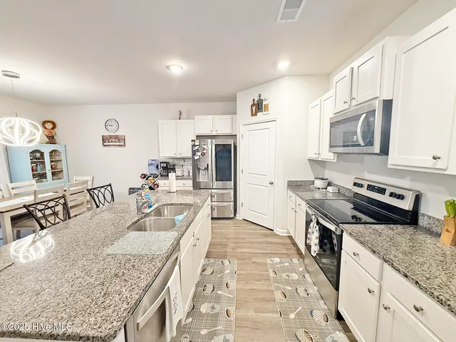 $333,000 | 1610 Lightered Knot Court, Bolivia, NC 28422