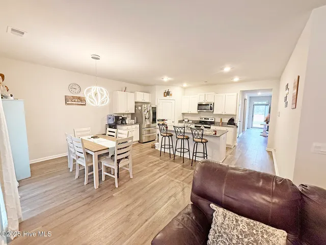 $333,000 | 1610 Lightered Knot Court, Bolivia, NC 28422