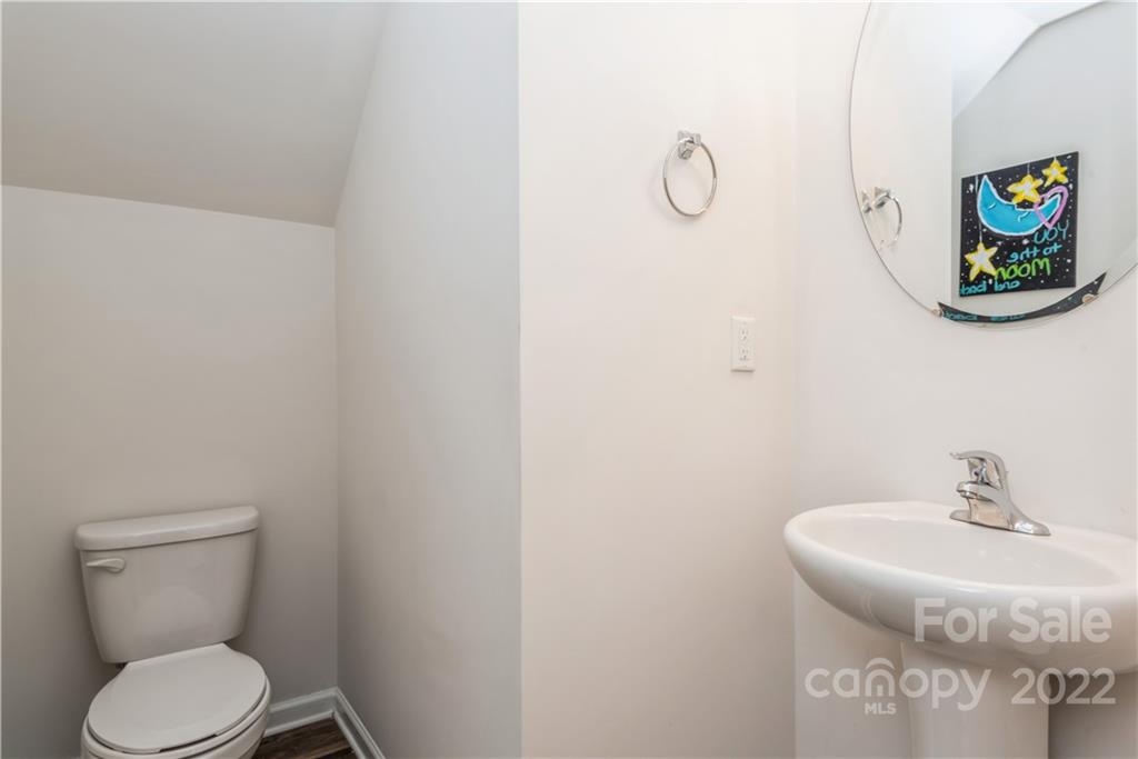 8035 Starnes Randall Road Charlotte, NC 28215 - Photo 14 of 30 Gallery Image 14