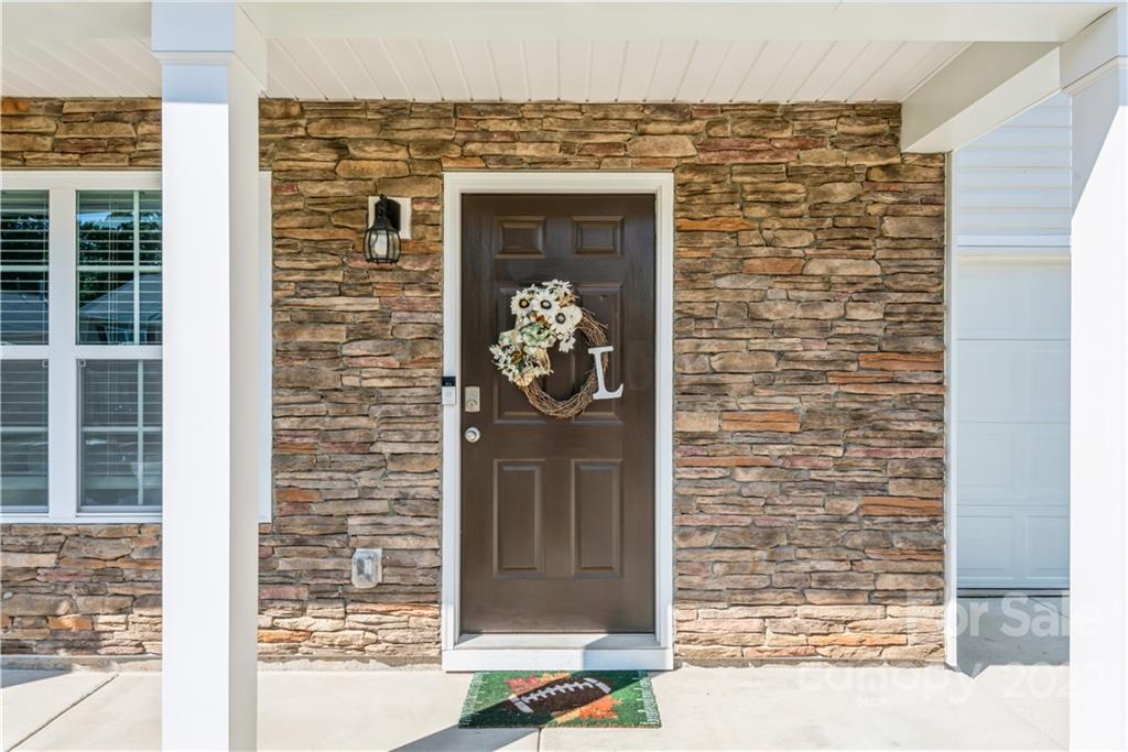 8035 Starnes Randall Road Charlotte, NC 28215 - Photo 2 of 30 Gallery Image 2