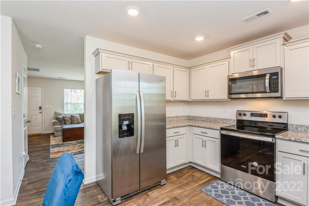 8035 Starnes Randall Road Charlotte, NC 28215 - Photo 9 of 30 Gallery Image 9