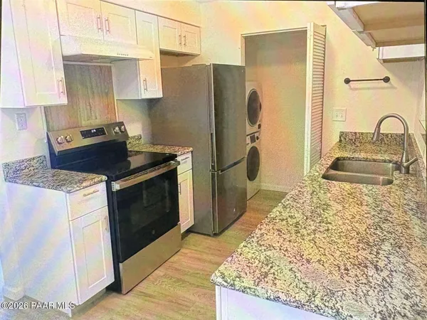$1,600 | 135 South Arizona Avenue, Unit 1/2, Prescott, AZ 86303