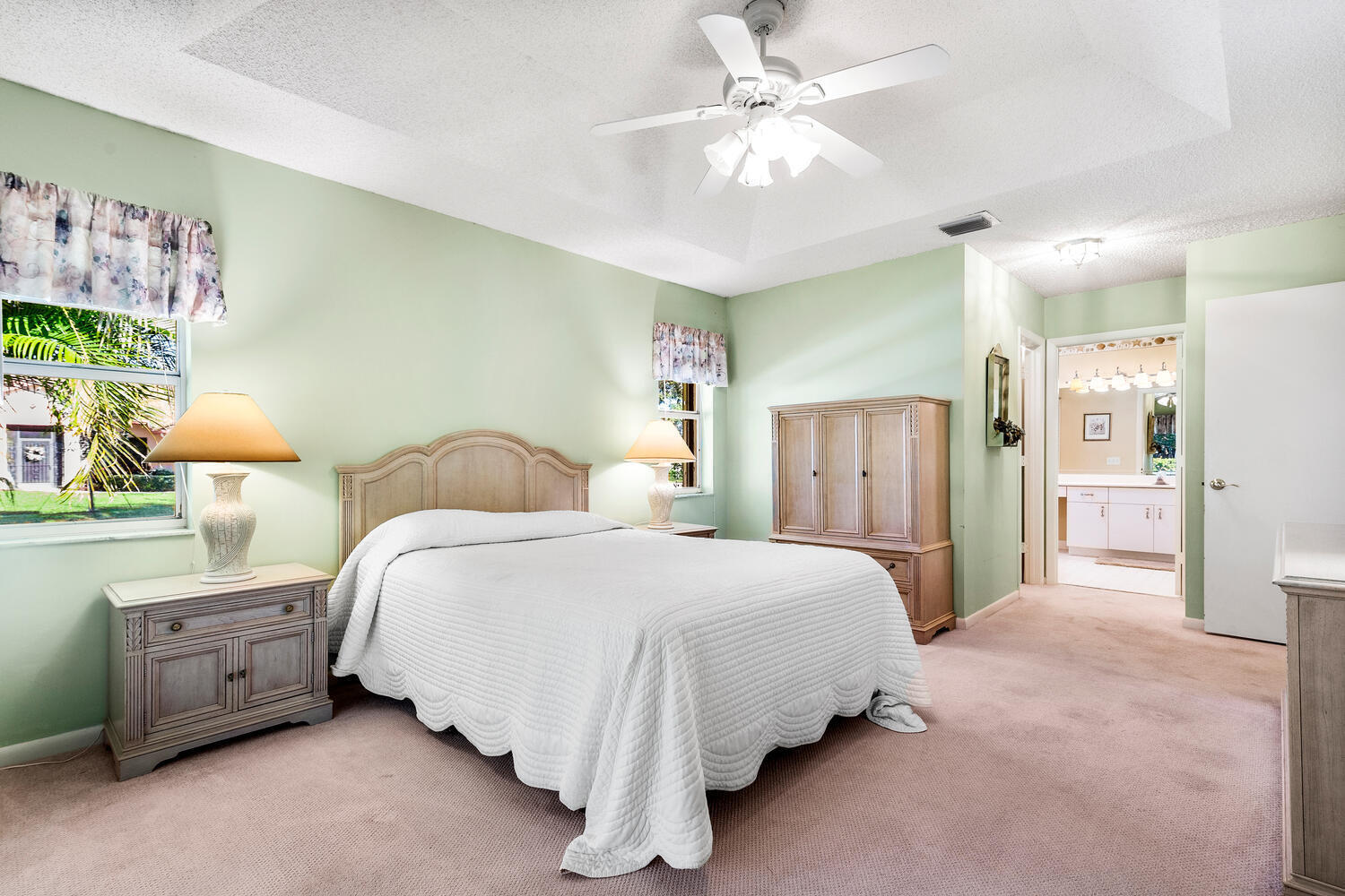 2477 Par Circle Delray Beach, FL 33445 - Photo 15 of 24 2477 Par Cir-large-002-003-Justin Lawren
