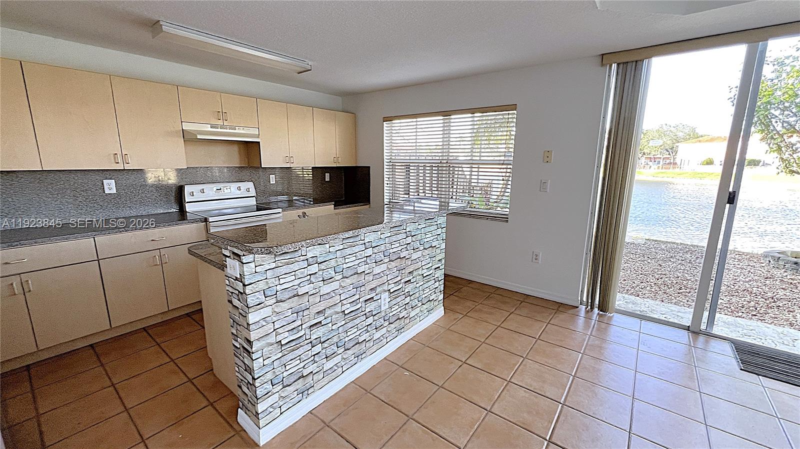 15315 Southwest 31st Terrace, Unit 15315 Miami, FL 33185 - Photo 25 of 38