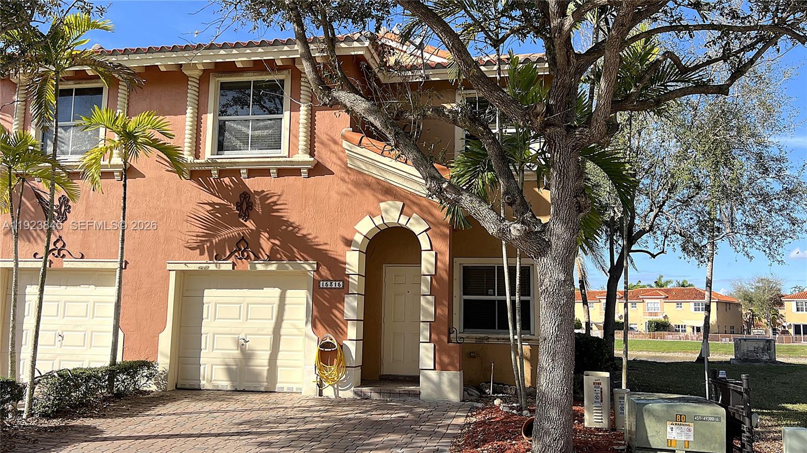 15315 Southwest 31st Terrace, Unit 15315 Miami, FL 33185 - Photo 3 of 38