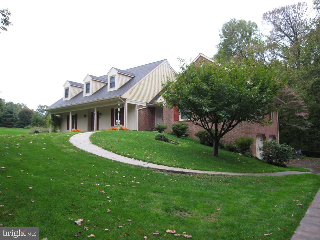 12 Deerfield Road Lancaster, PA 17603 - Photo 1 of 49 Gallery Image 1