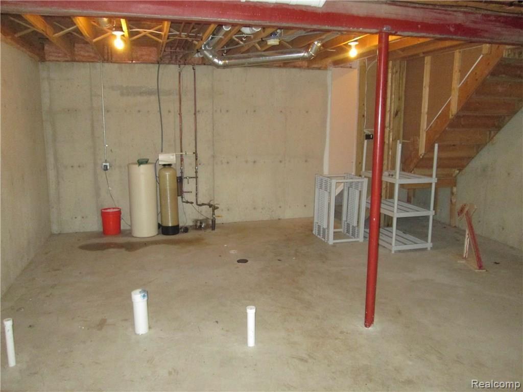 415 Edward J Street Clinton, MI 49236 - Photo 28 of 38
