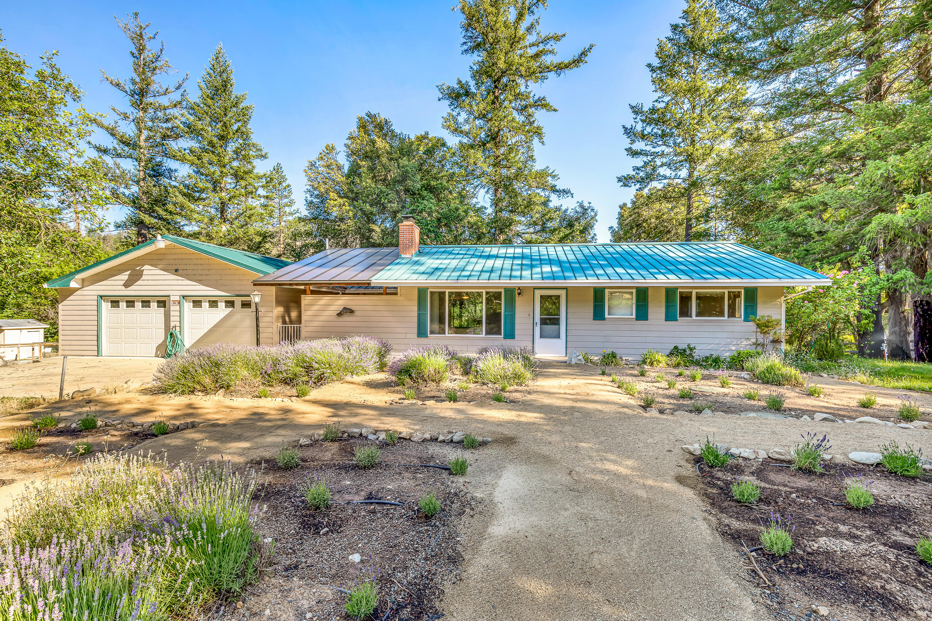 13218 Upper Applegate Road Jacksonville, OR 97530 - Photo 4 of 28 13218 Upper Applegate Rd, Jacksonville