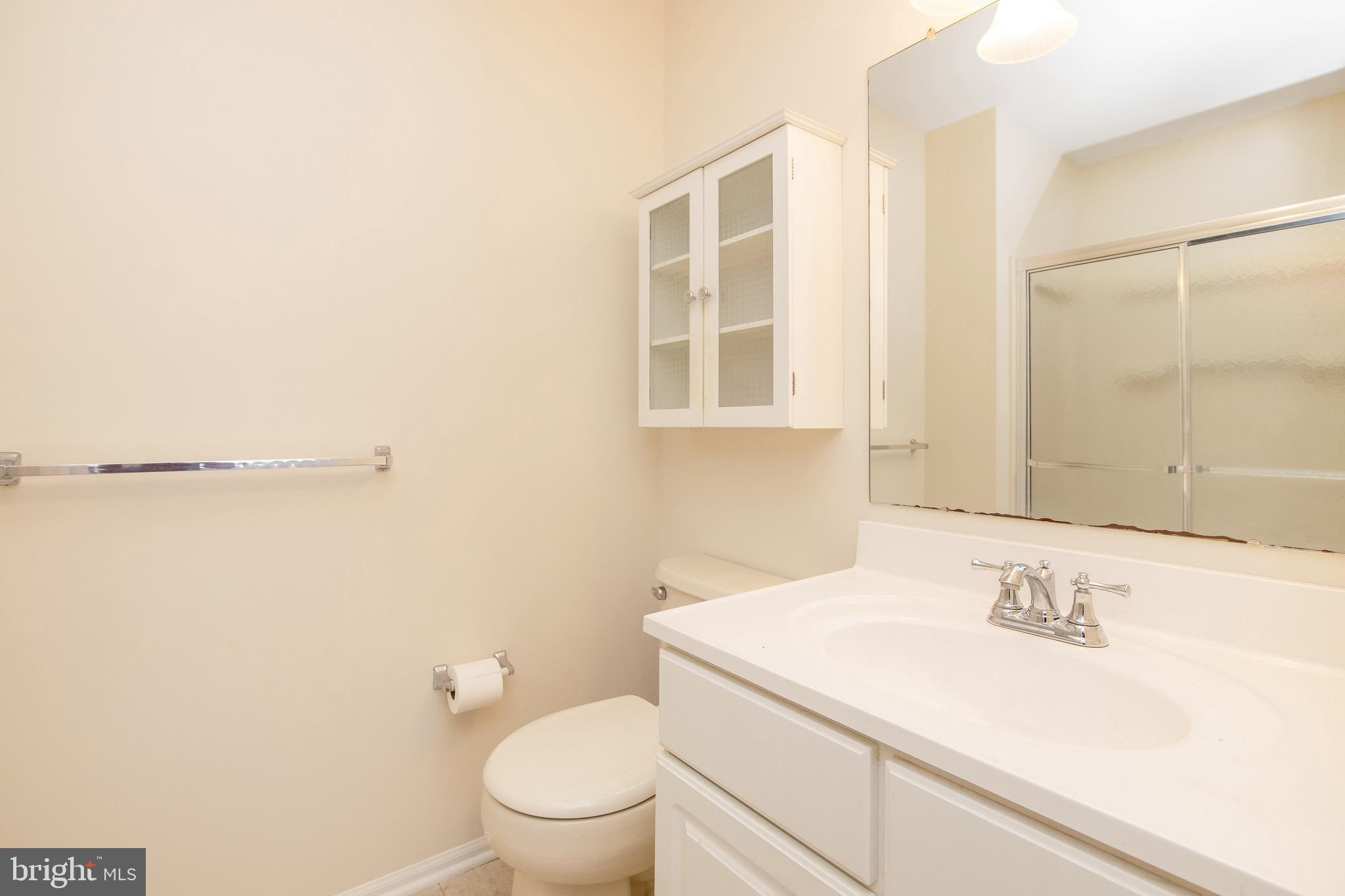 2503 Rabbit Run Road Marlton, NJ 08053 - Photo 16 of 32 Primary Bathroom
