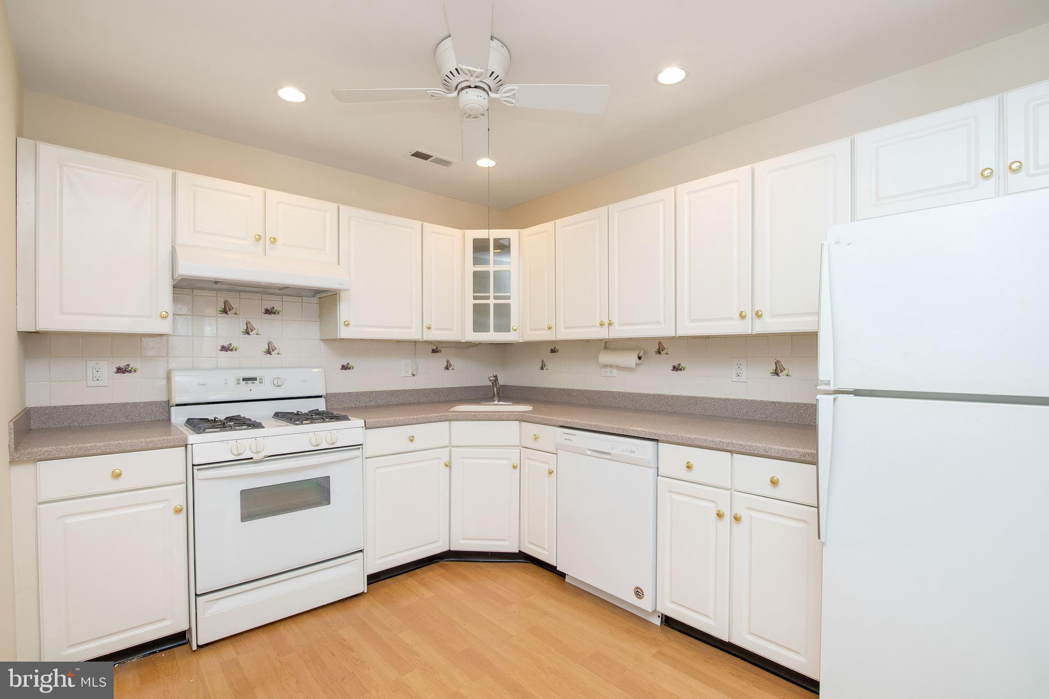 2503 Rabbit Run Road Marlton, NJ 08053 - Photo 7 of 32 Kitchen