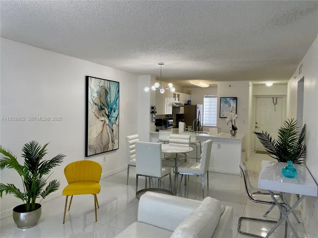 $3,800 | 1401 Bay Road, Unit 304, Miami Beach, FL 33139