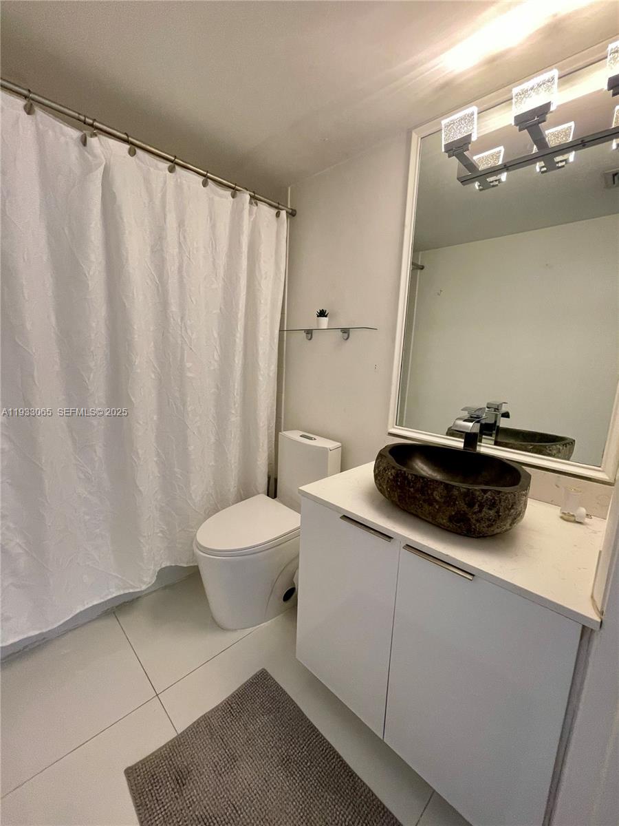 1401 Bay Road, Unit 304 Miami Beach, FL 33139 - Photo 20 of 24