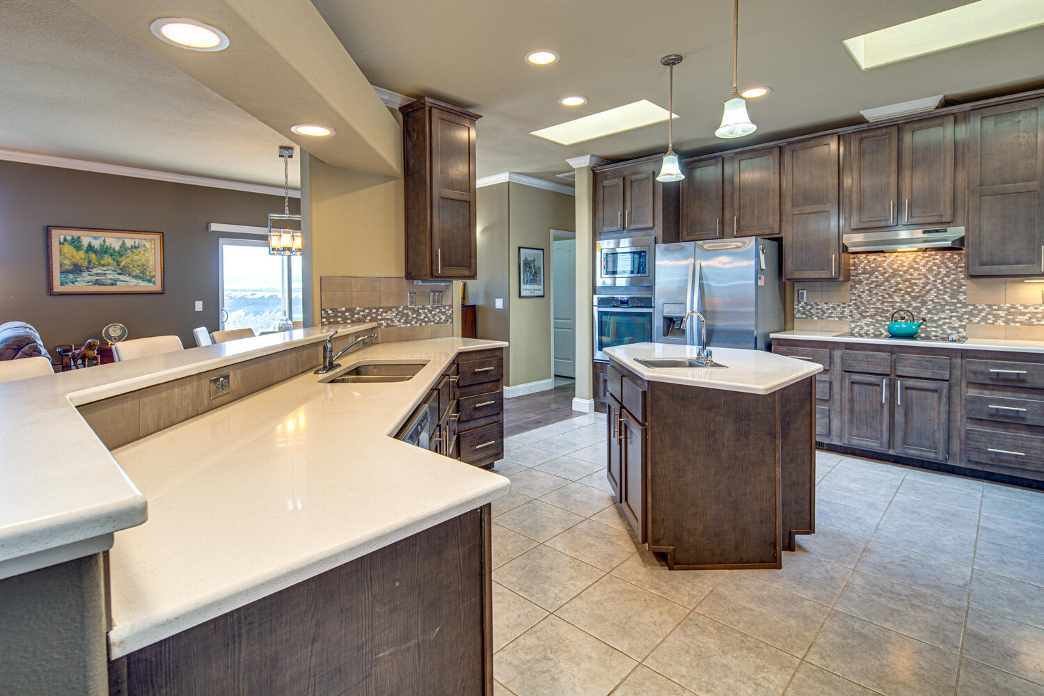 5532 Southwest Rim Road Terrebonne, OR 97760 - Photo 29 of 67 Quartz Counters