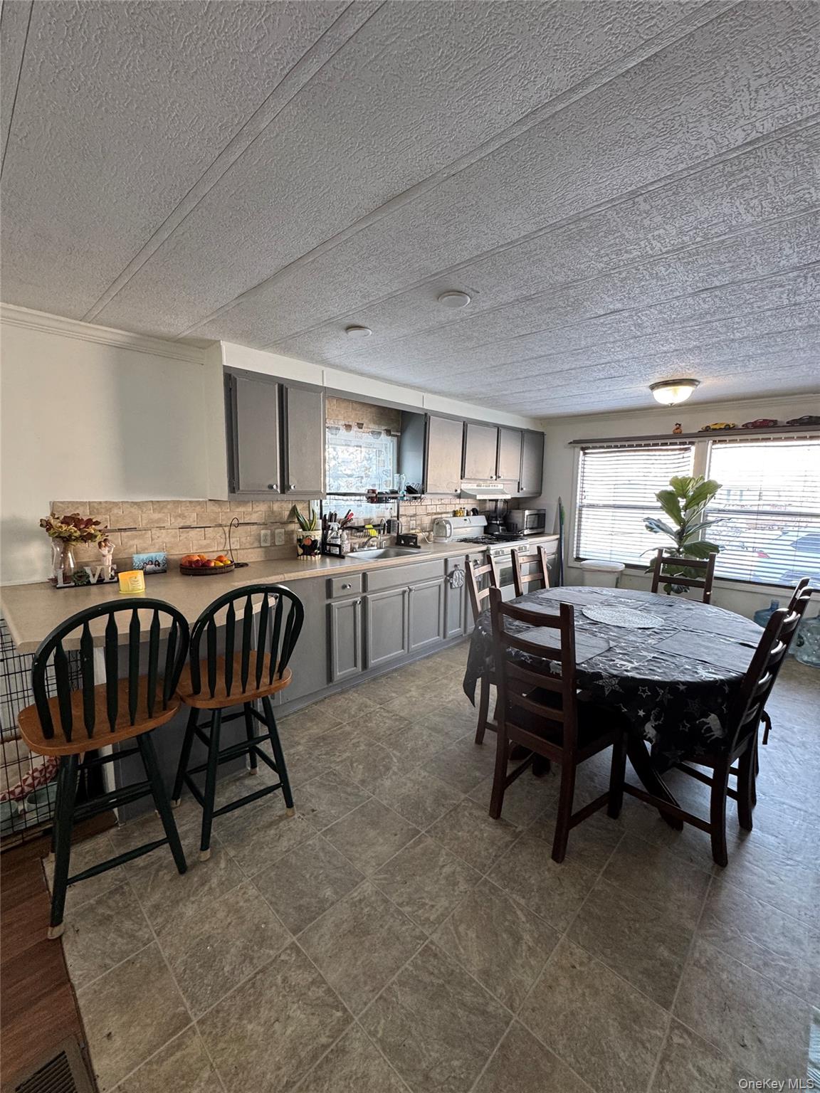 621 Sheafe Road, Unit 76 Poughkeepsie, NY 12601 - Photo 4 of 12