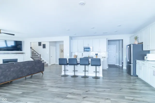 $519,900 | 4900 Morenci Court, New Palestine, IN 46163