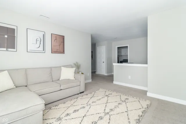 $519,900 | 4900 Morenci Court, New Palestine, IN 46163