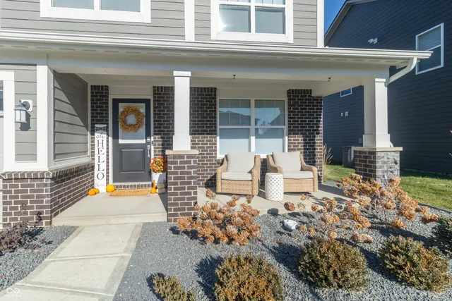 $519,900 | 4900 Morenci Court, New Palestine, IN 46163