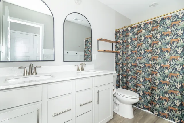 $519,900 | 4900 Morenci Court, New Palestine, IN 46163