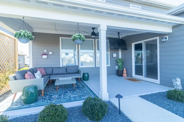 $519,900 | 4900 Morenci Court, New Palestine, IN 46163