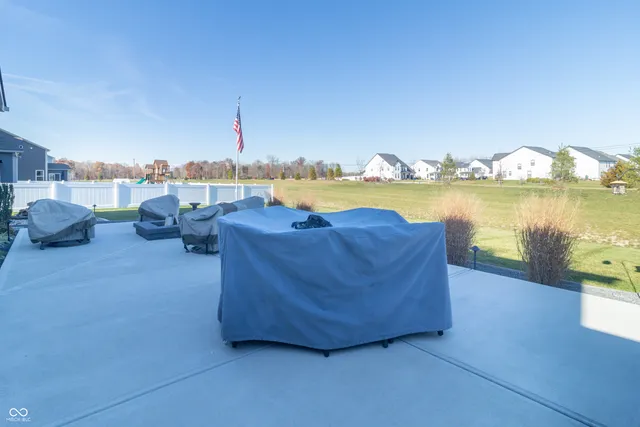 $519,900 | 4900 Morenci Court, New Palestine, IN 46163