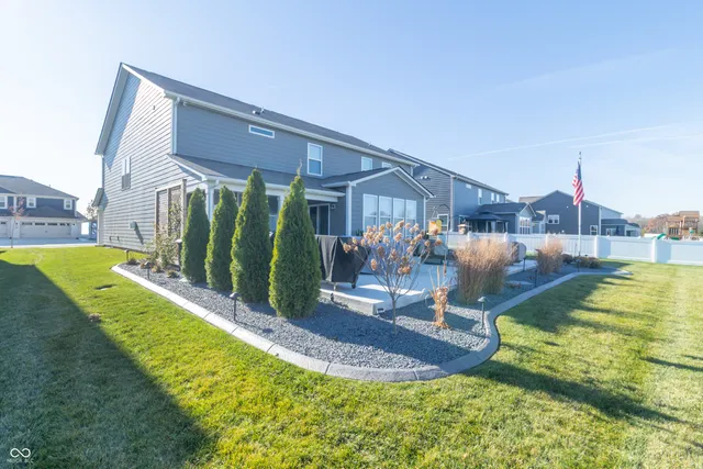 $519,900 | 4900 Morenci Court, New Palestine, IN 46163