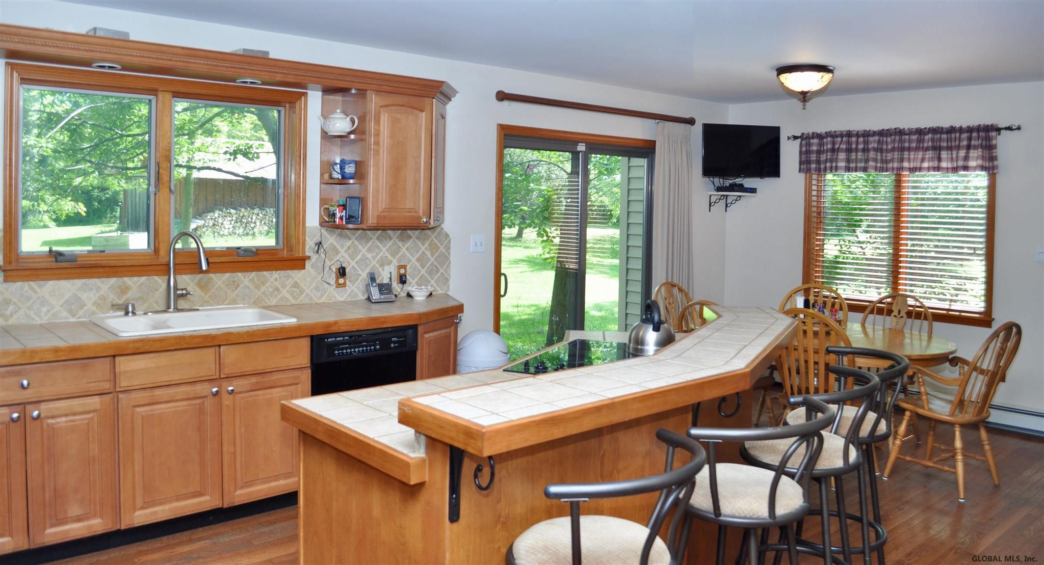116 Hartley Road Florida, NY 12010 - Photo 7 of 92 Photo 7