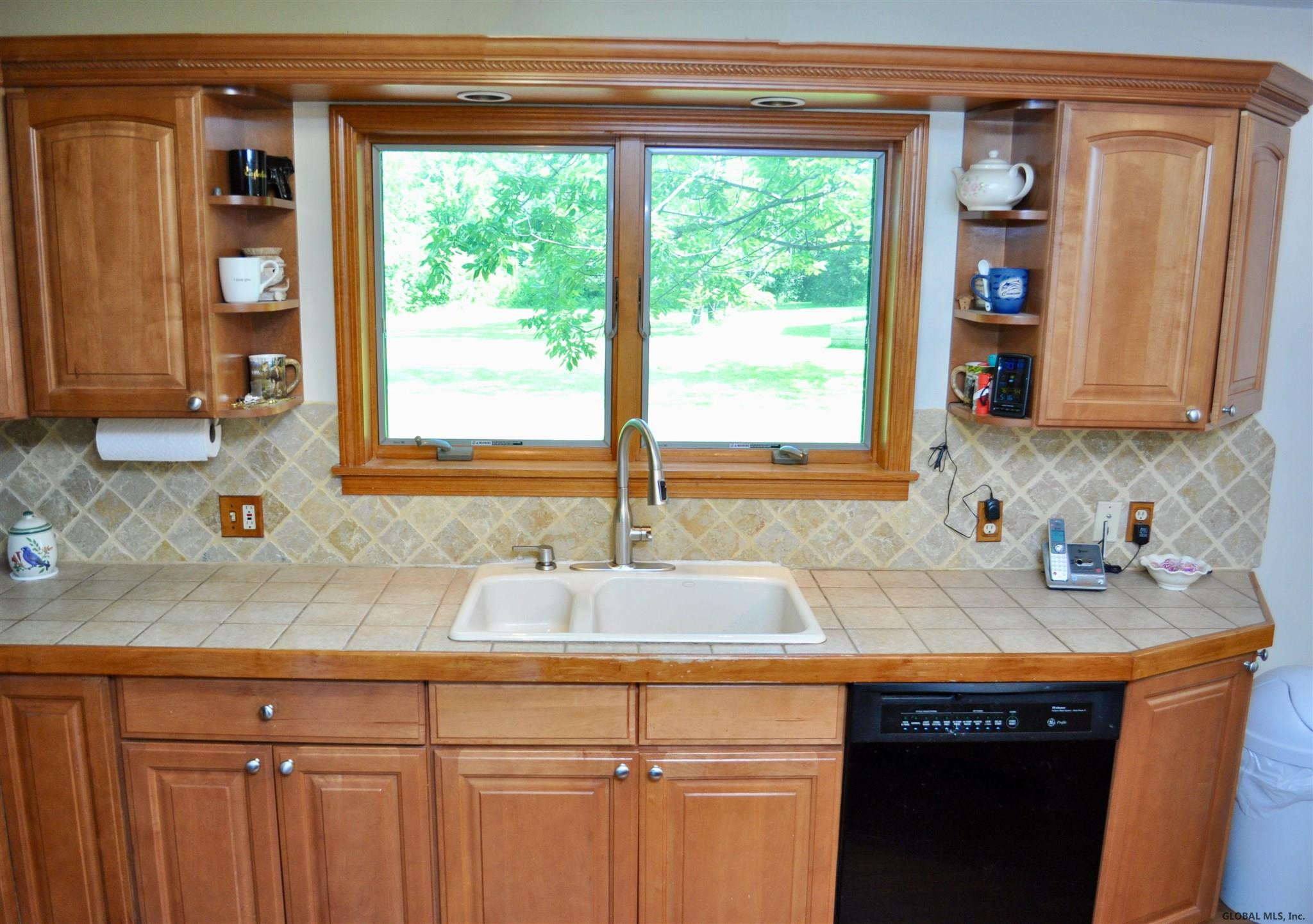 116 Hartley Road Florida, NY 12010 - Photo 9 of 92 Photo 9