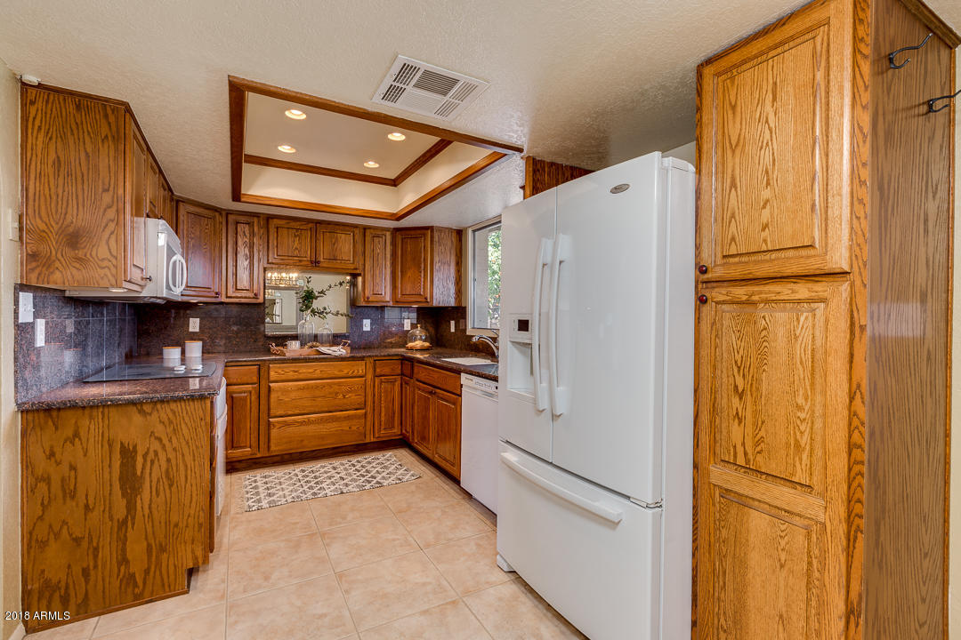 3627 East Bloomfield Road Phoenix, AZ 85032 - Photo 11 of 46 11-Bloomfield