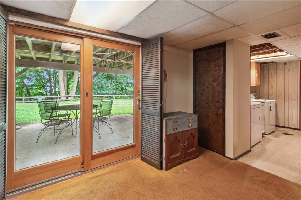 211 Wyngate Road Coraopolis, PA 15108 - Photo 25 of 31