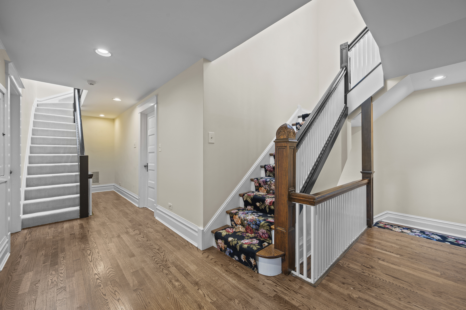399 East Deerpath Road Lake Forest, IL 60045 - Photo 27 of 61 a view of an entryway with wooden floor