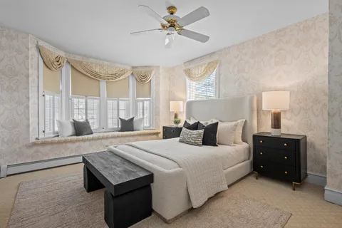 $1,199,000 | 399 East Deerpath Road, Lake Forest, IL 60045