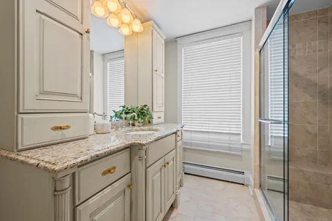 $1,199,000 | 399 East Deerpath Road, Lake Forest, IL 60045