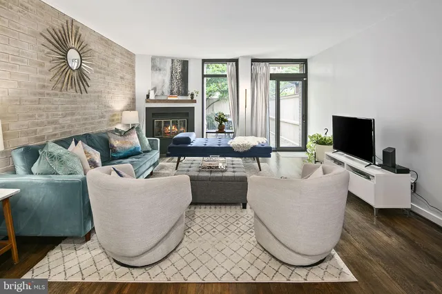 $669,000 | 361 N Street Southwest, Unit 361, Washington, DC 20024