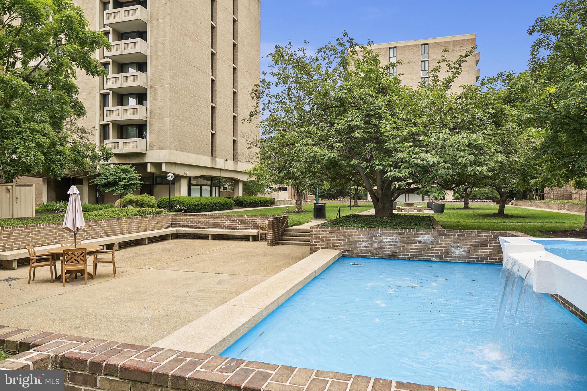 361 N Street Southwest, Unit 361 Washington, DC 20024 - Photo 24 of 27 Community picnic area